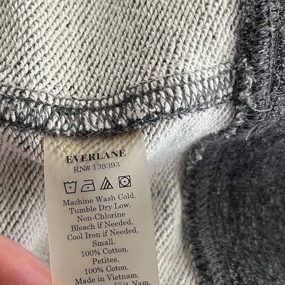 Everlane The Crew Pullover - Picture 11 of 11